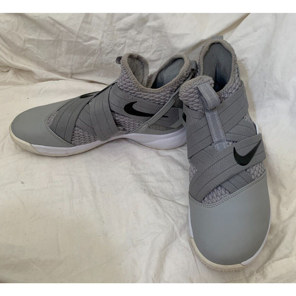 Nike Lebron Soldier XII TB Zoom Mens Size 7 Grey Basketball Shoes AT3872-002 main image 9